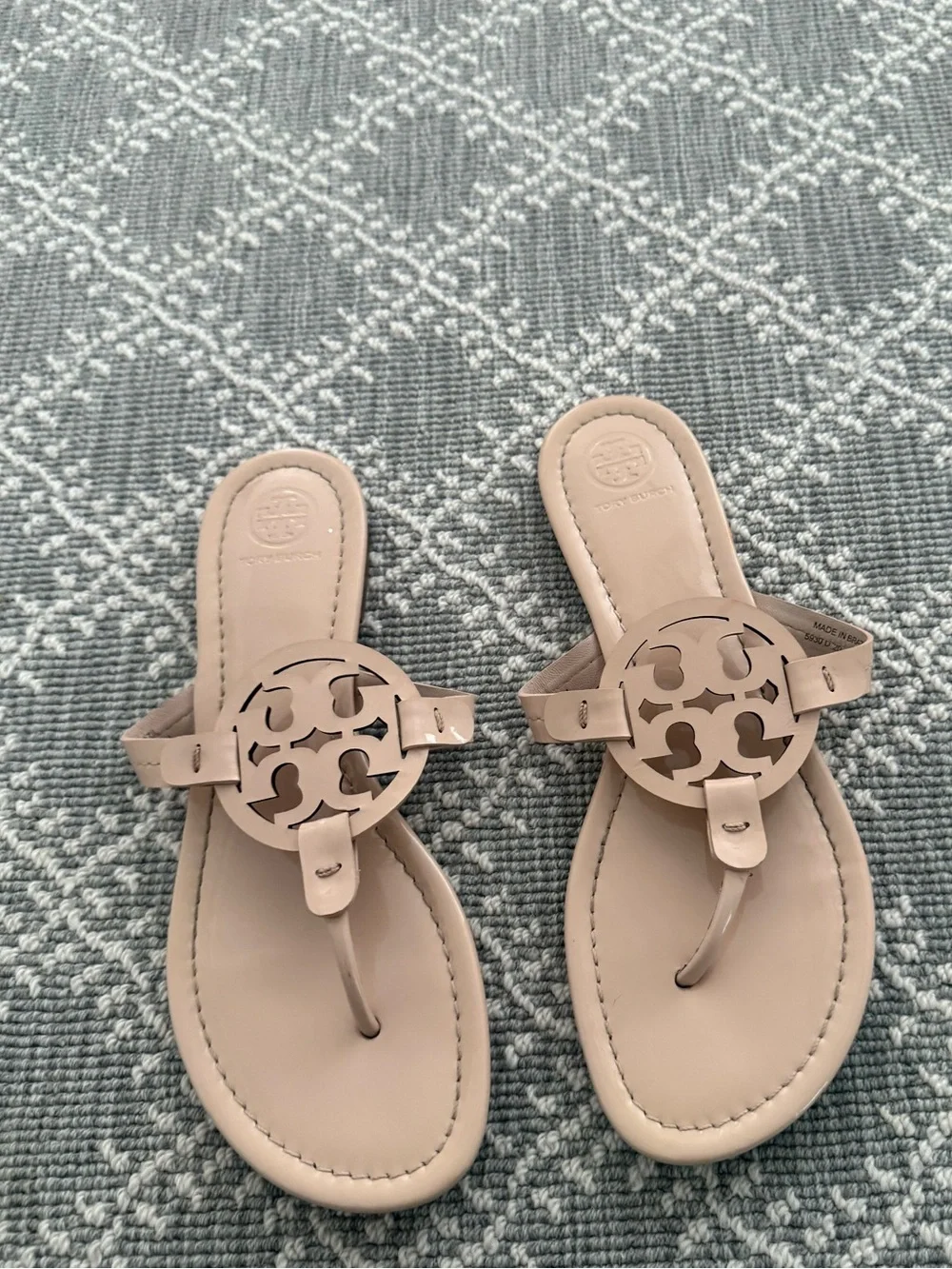 Tory Burch miller sandal size 8.5 color sea shell pink - Picture 2 of 9